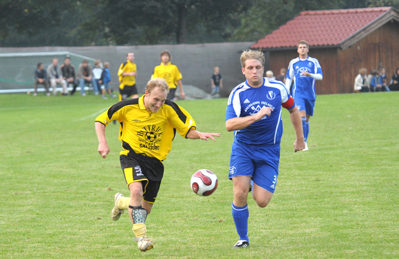 FUSSBALL