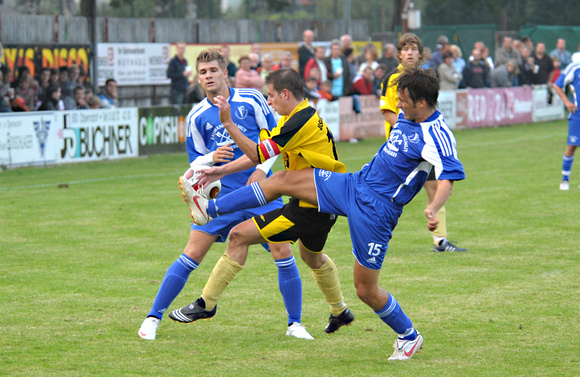 FUSSBALL