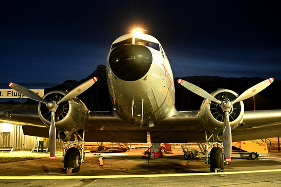 DC-3 CLUB