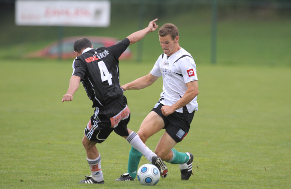 FUSSBALL