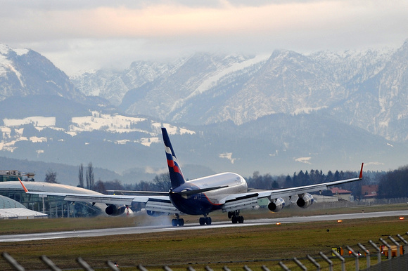 Airport Salzburg am 2.1.2013Motiv:Copyright: LAUXFOTO-SALZBURG